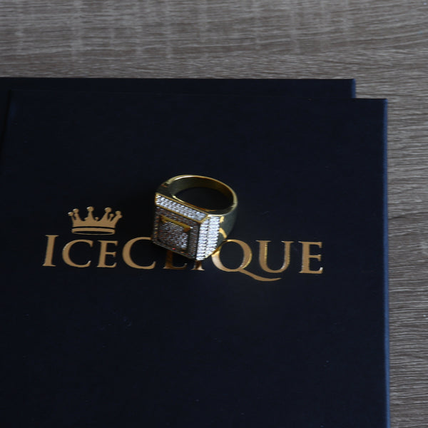 IceClique 18K CAPO Ring