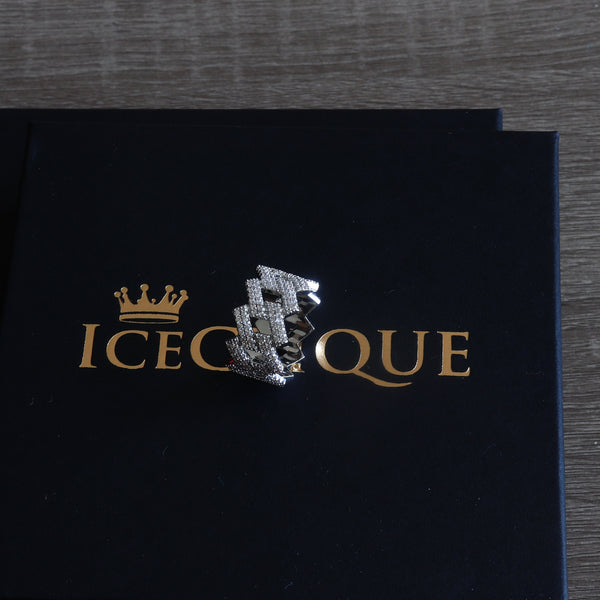 Iced Prong Ring