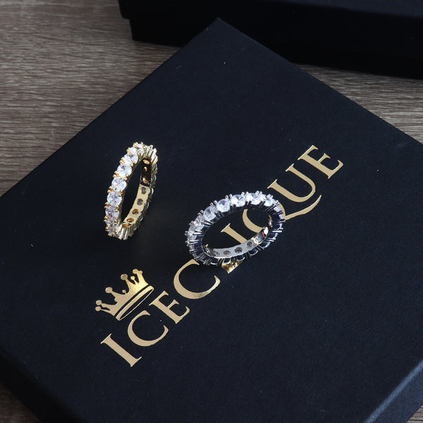 One Row Solitaire Ring