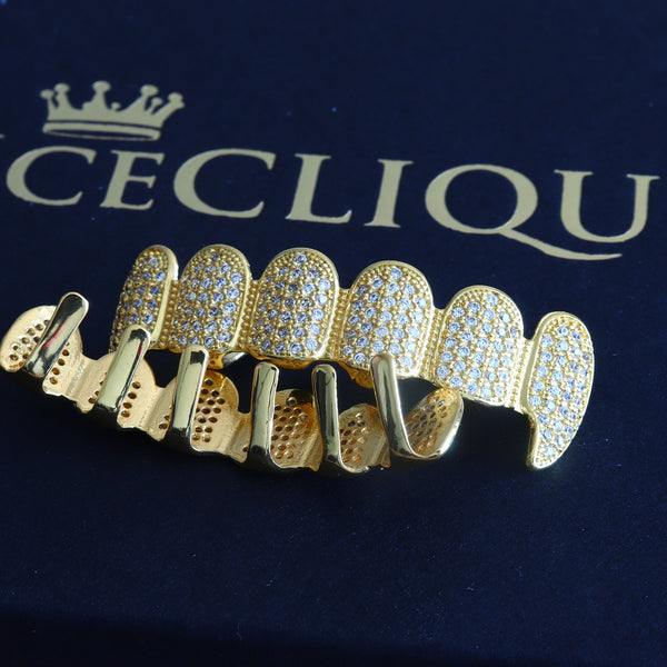 Iced Fangs Gold Grillz